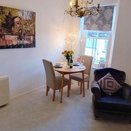 Alnwick Town Centre Apartment Bagian luar foto